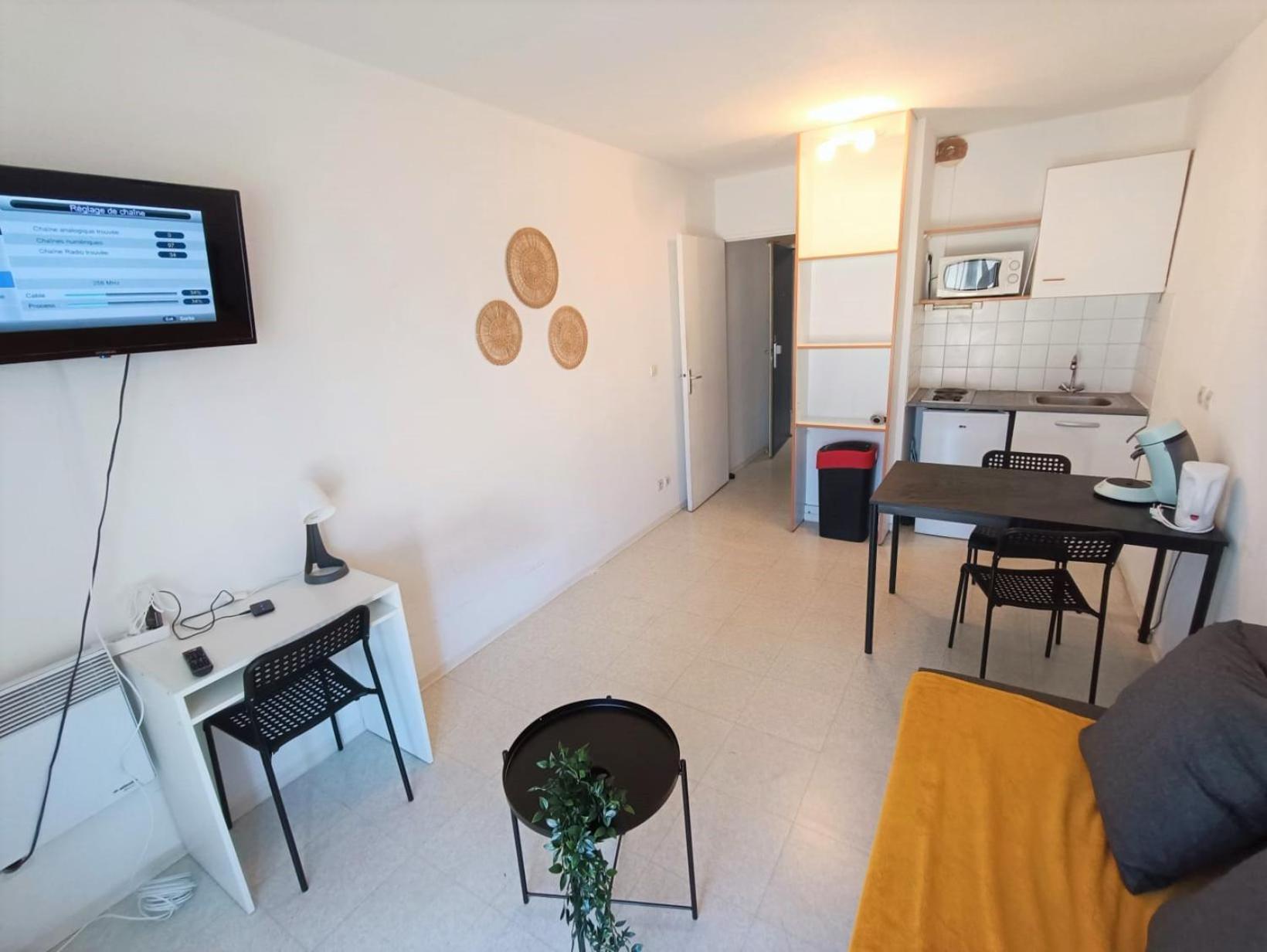 Appartement Tout Equipe A 6 Minutes De La Gare St Charles Марсилия Екстериор снимка