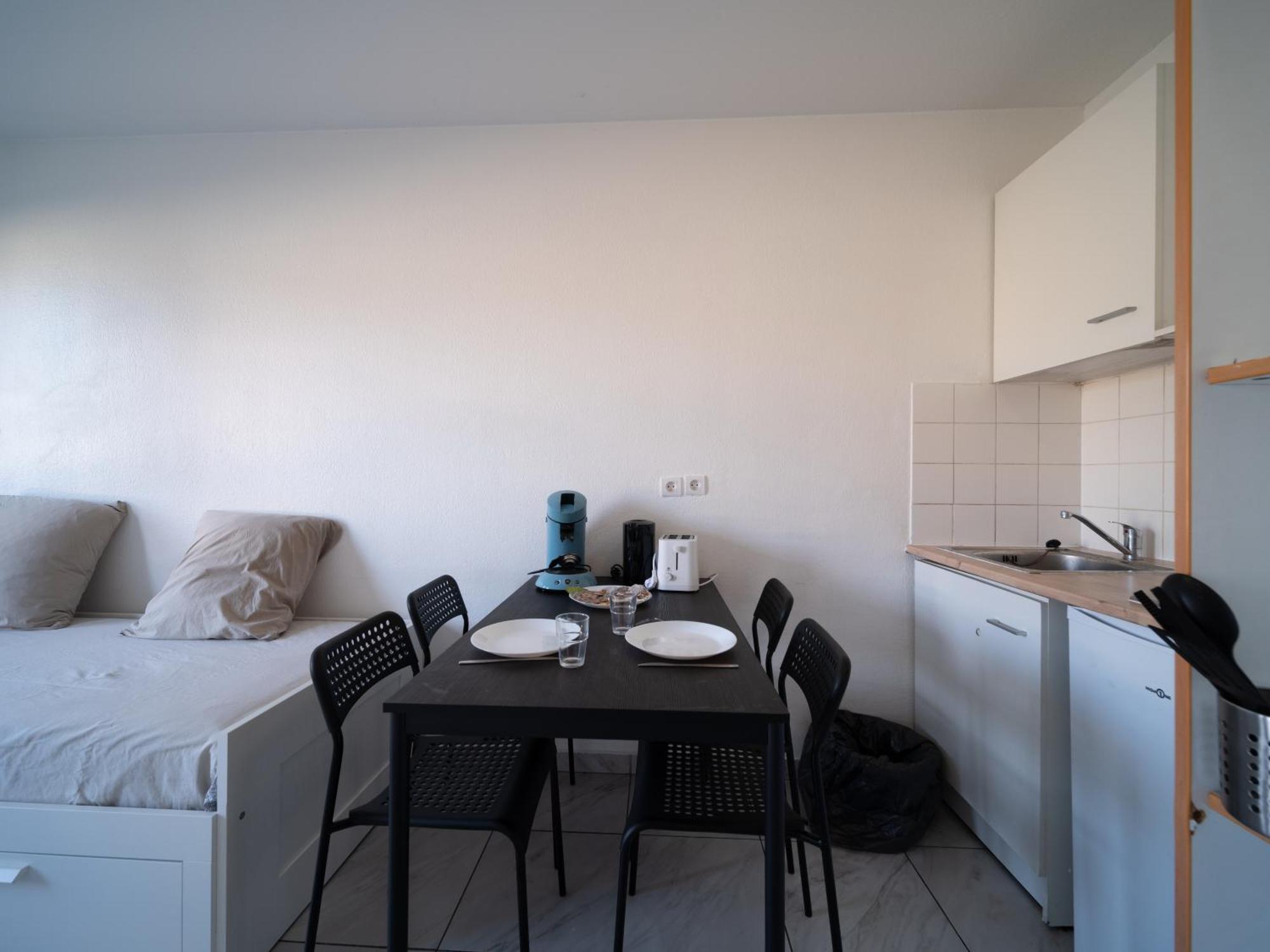 Appartement Tout Equipe A 6 Minutes De La Gare St Charles Марсилия Екстериор снимка